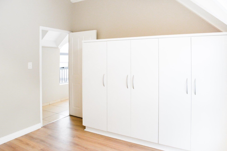 To Let 3 Bedroom Property for Rent in Big Bay Western Cape